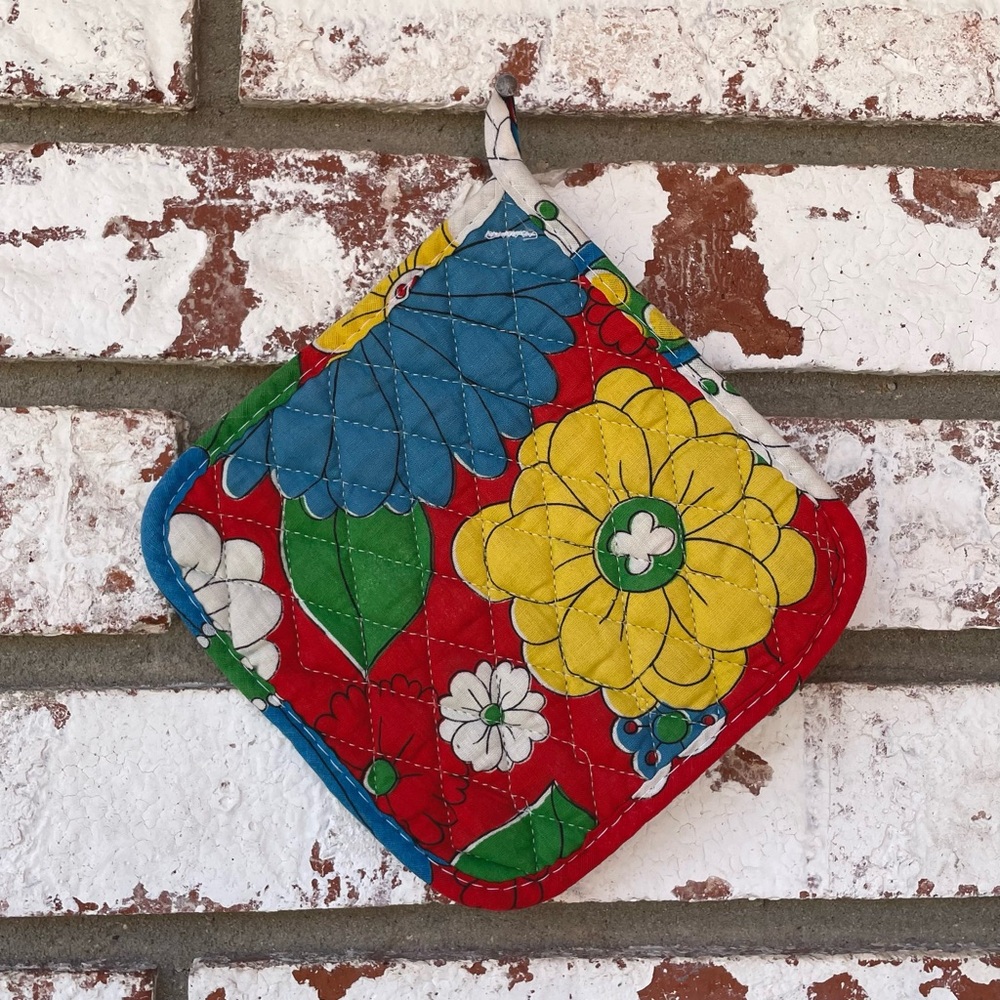 🌻5/$15🌻 Vintage | 60s 70s Style Floral Primary Colors Potholder